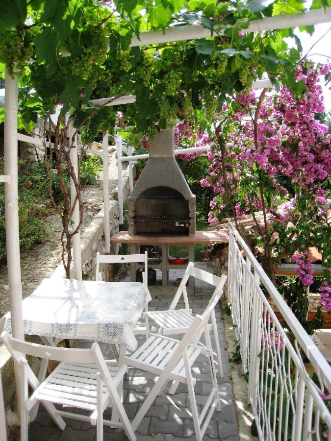 Apartments With A Parking Space Rabac, Labin - 7410 المظهر الخارجي الصورة