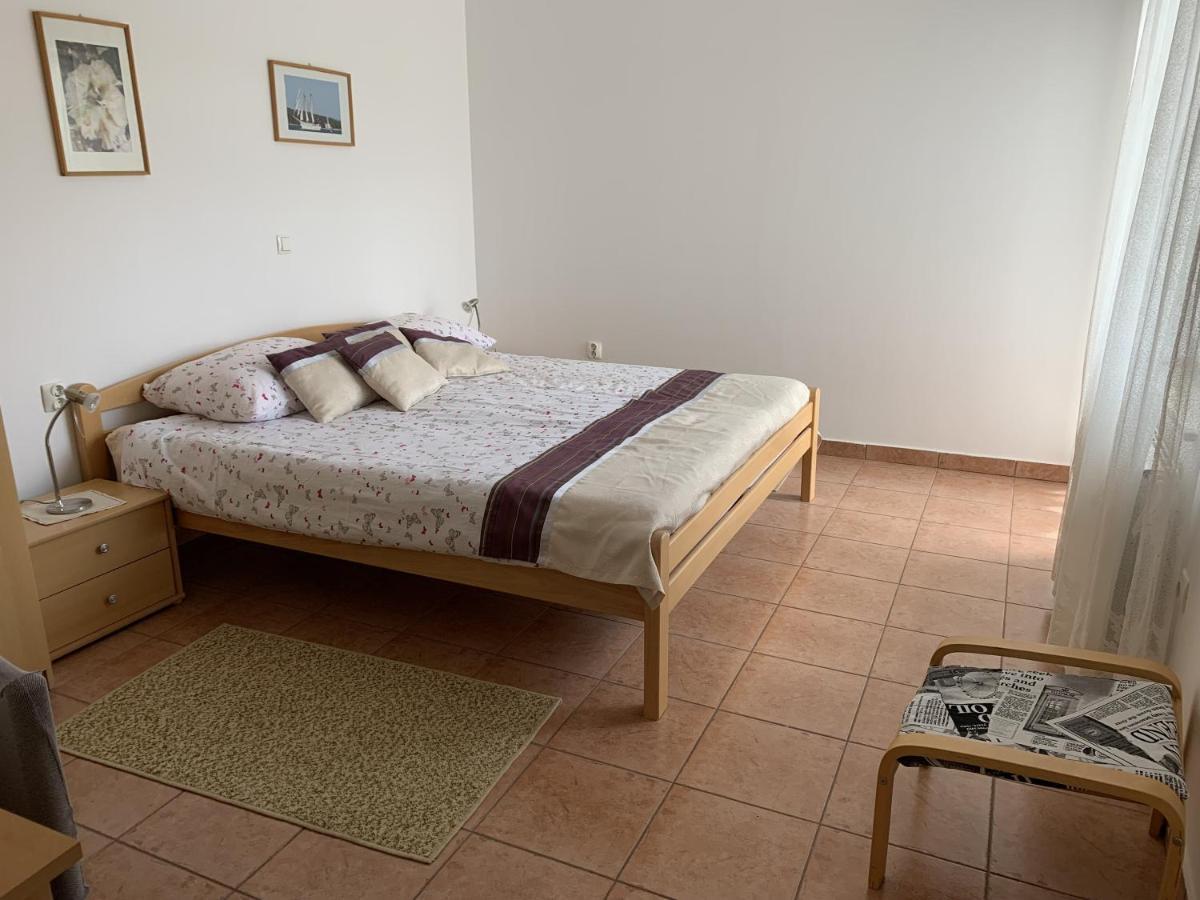Apartments With A Parking Space Rabac, Labin - 7410 المظهر الخارجي الصورة