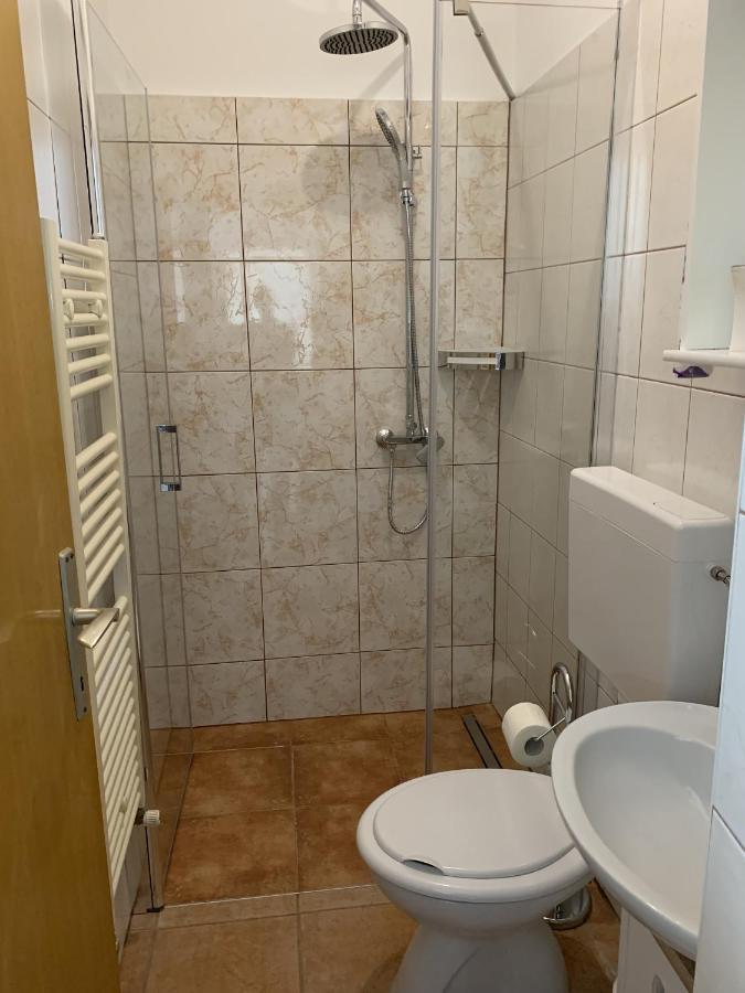 Apartments With A Parking Space Rabac, Labin - 7410 المظهر الخارجي الصورة
