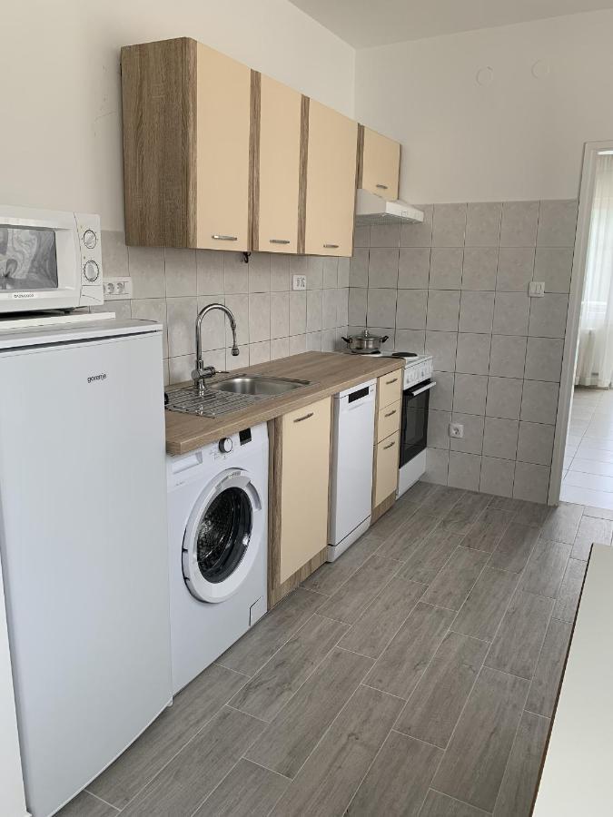 Apartments With A Parking Space Rabac, Labin - 7410 المظهر الخارجي الصورة
