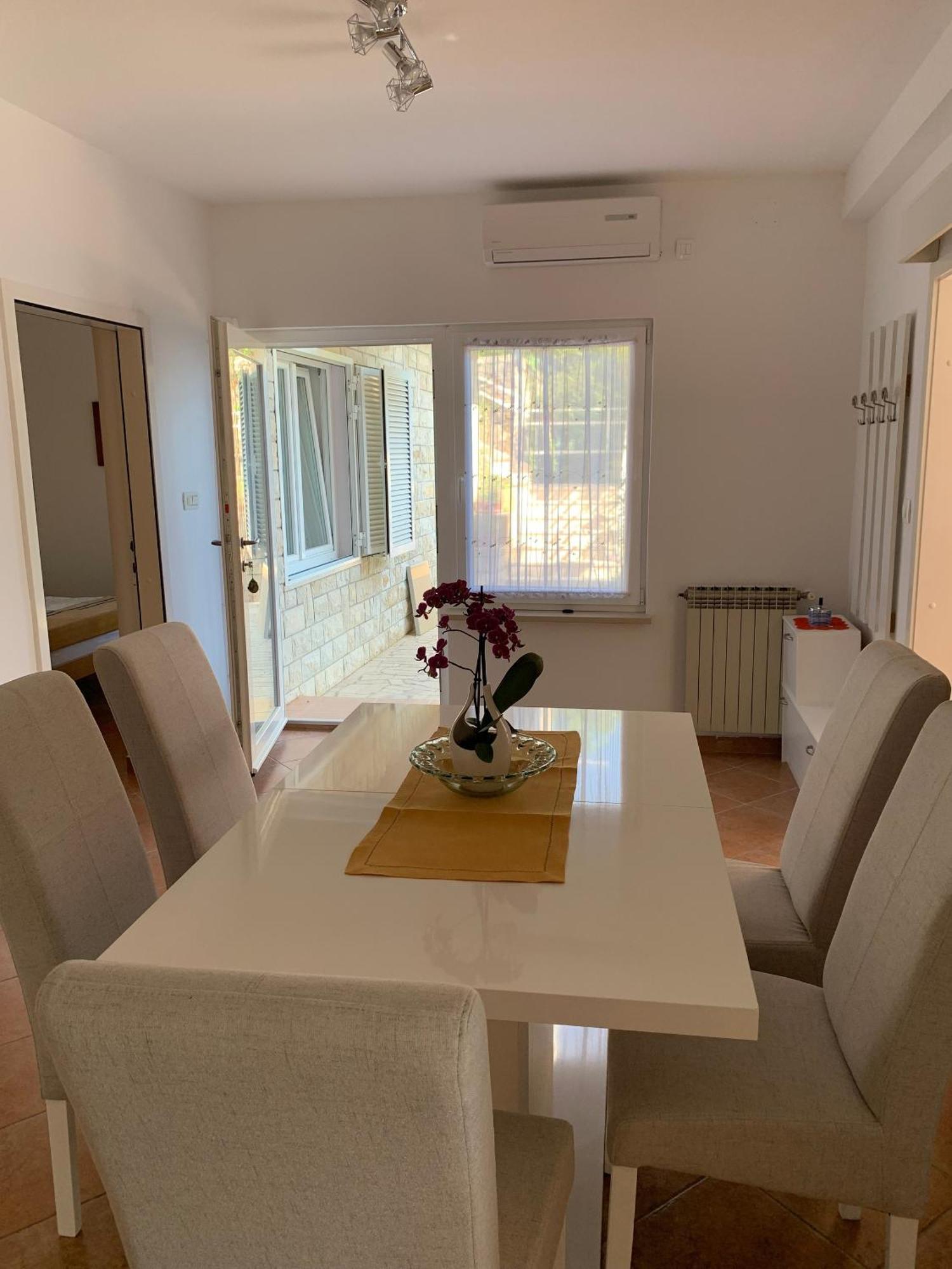 Apartments With A Parking Space Rabac, Labin - 7410 المظهر الخارجي الصورة