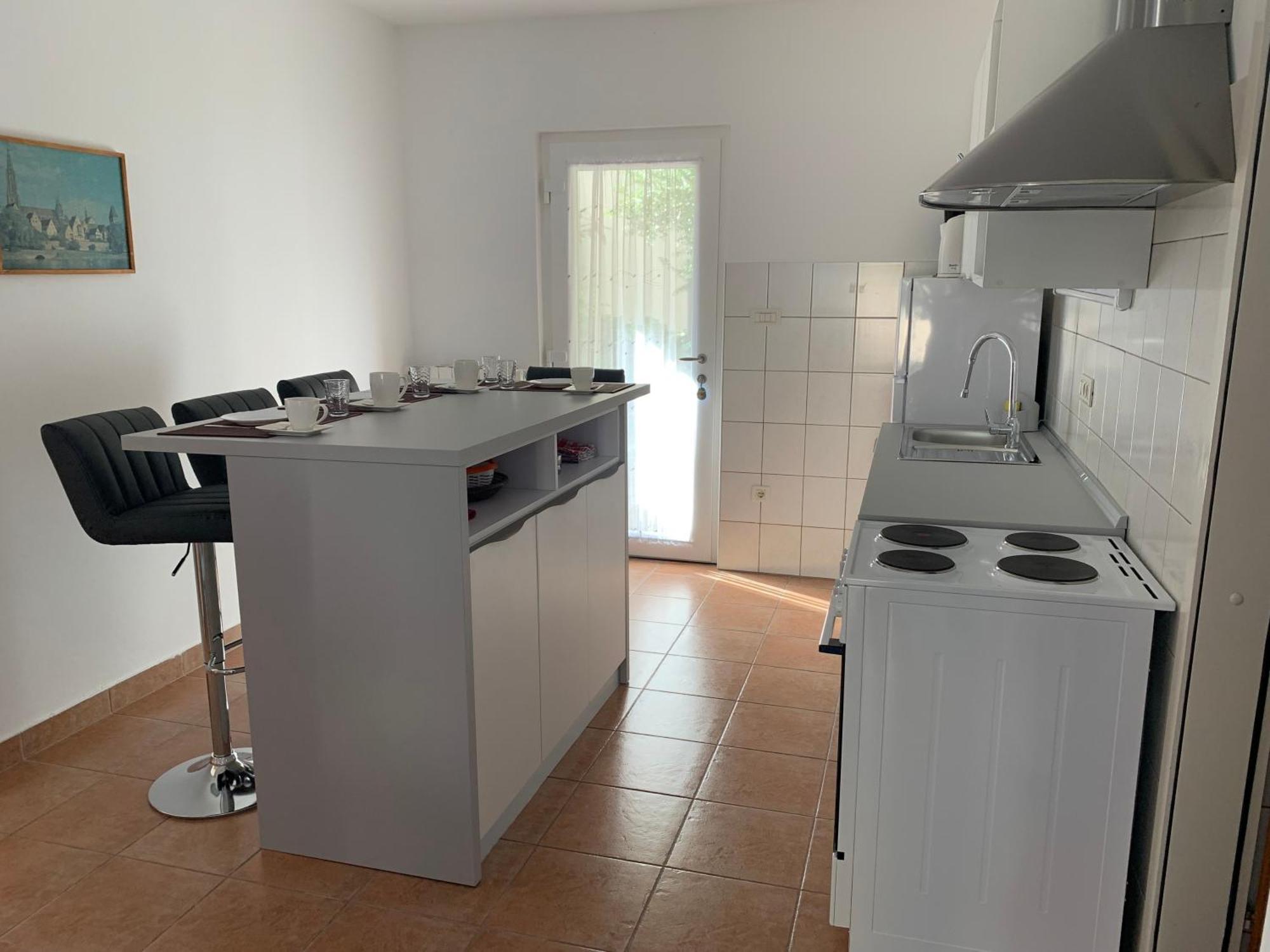 Apartments With A Parking Space Rabac, Labin - 7410 المظهر الخارجي الصورة