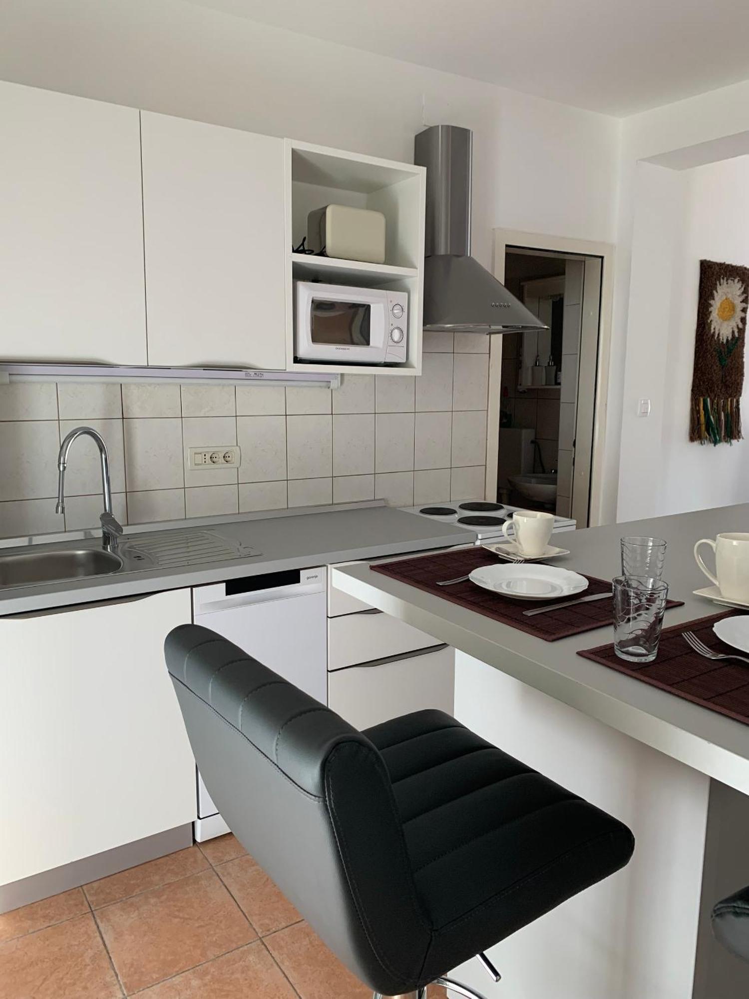 Apartments With A Parking Space Rabac, Labin - 7410 الغرفة الصورة